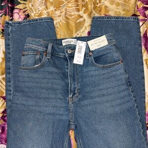 NWT Abercrombie & Fitch The 90s Straight High Rise Jeans
